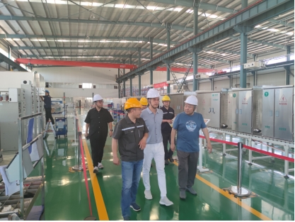 乌兹别克斯坦-国内贸易协会会长